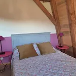 Hébergement de vacances Le Colombié Superbe Maison En Pierre Rénovée *