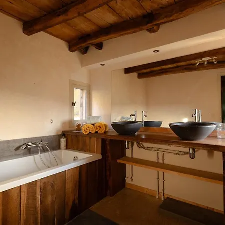 Le Colombie Superbe Maison En Pierre Renovee Casa de Férias