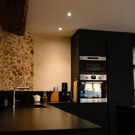 Hébergement de vacances Le Colombié Superbe Maison En Pierre Rénovée *